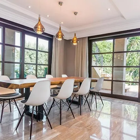 Escuela With Private Pool * Marbella