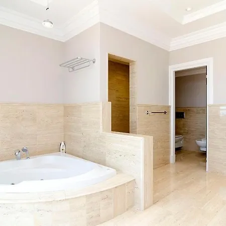 Escuela With Private Pool Holiday home Marbella
